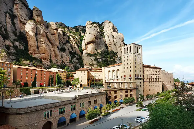 Cómo llegar a Montserrat desde Barcelona - BLOG